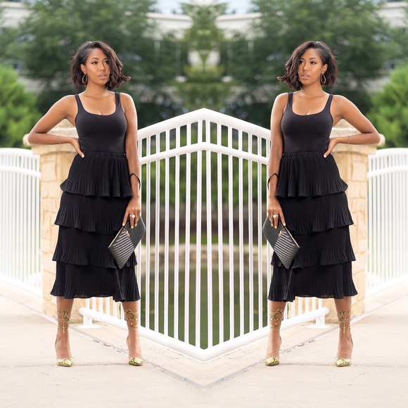 Lexi Tiered Midi Skirt - Picture 4 of 4